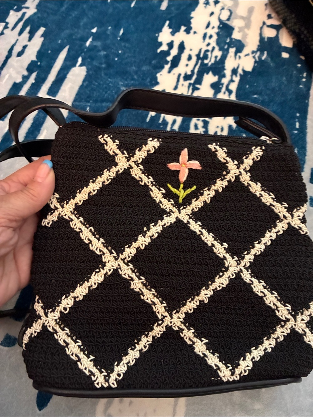 Liz Claiborne Black Woven Crossbody with Cream Lattice and Pink Flower
